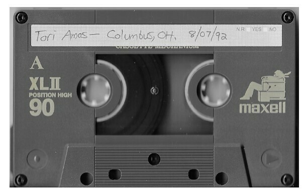 Amos, Tori / Columbus, OH (Newport Music Hall) - August 7, 1992 | with Yes + George Harrison Bonus
