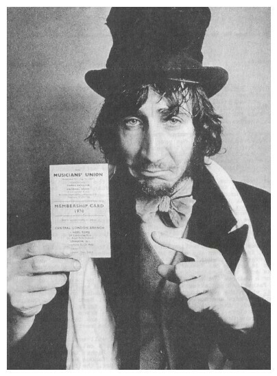 Townshend, Pete / Holding Up Musicians&#39; Union Card | Magazine Photo | 1970