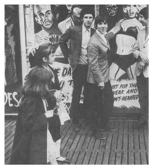 Who, The / John-Keith-Pete With Girls in Front of Movie Posters | Magazine Photo