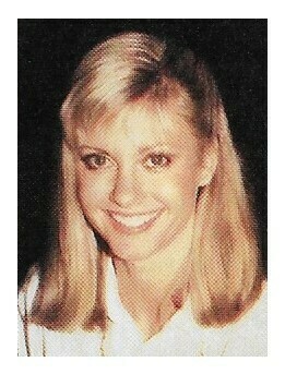 Newton-John, Olivia / Closeup-Smiling-White Top | Magazine Photo | 1979