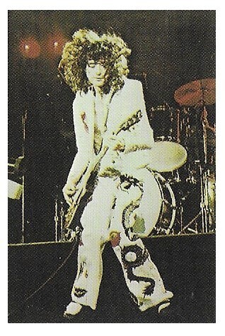 Led Zeppelin / Jimmy Page On Stage, Rocking Out, White Outfit | Magazine Photo