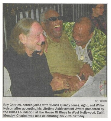 Charles, Ray / West Hollywood, CA (with Willie Nelson + Quincy Jones) | Newspaper Photo | October 2000