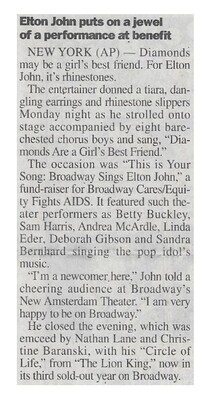 John, Elton / Elton John Puts On a Jewel of a Performance at Benefit | Newspaper Article | April 2000