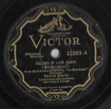 Dietrich, Marlene / Falling in Love Again | Victor 22593 | 10 Inch Shellac Single (78 RPM) | January 1930 | Japan