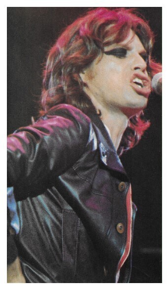 Rolling Stones, The / Mick Jagger-On Stage-Closeup-Black Jacket | Magazine Photo | 1976