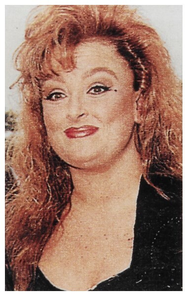 Judd, Wynonna / Closeup-Outdoors-Black Top | 1992