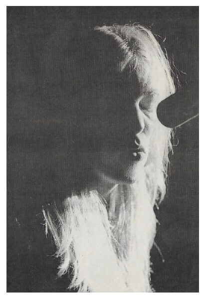 Allman Brothers Band / Gregg Allman-Closeup-On Stage-Eyes Closed