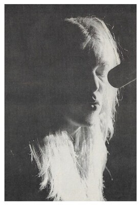 Allman Brothers Band / Gregg Allman-Closeup-On Stage-Eyes Closed
