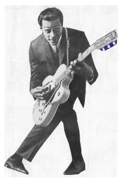 Berry, Chuck / 1958: Posing with His Gibson Guitar
