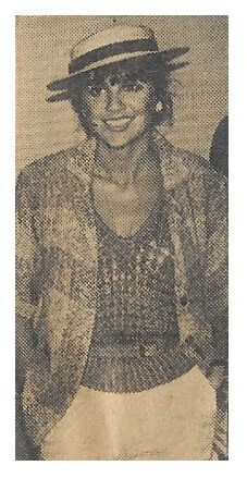 Ronstadt, Linda / Smiling-Wearing Boater Hat, Sweater #2