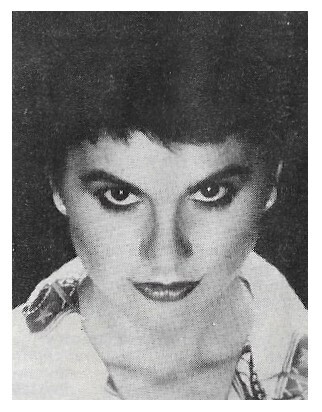 Ronstadt, Linda / Closeup-Short Hair-Mad Love Era #6 / 1980