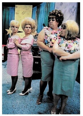 Harry, Debbie / Scene from 'Hairspray' - With Others / 1987