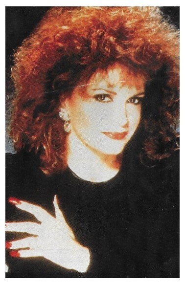 Francis, Connie / In Black Top-Red Fingernails