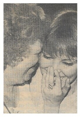 Benatar, Pat / 1981: Pat with Her Mother-Closeup