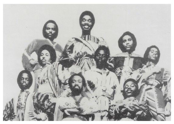 Earth, Wind + Fire / Group Photo-Maurice White Front Center (1975)