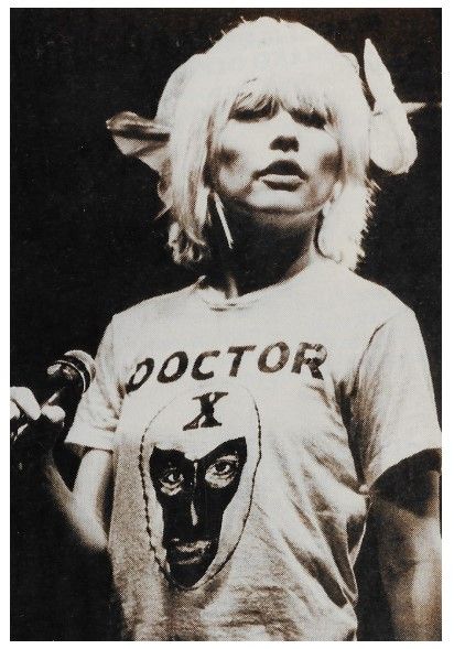 Blondie / Debbie Harry On Stage-Wearing Doctor X T-Shirt (1980)