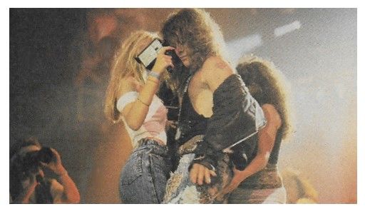 Bon Jovi / On Stage with Female Friend (1988)
