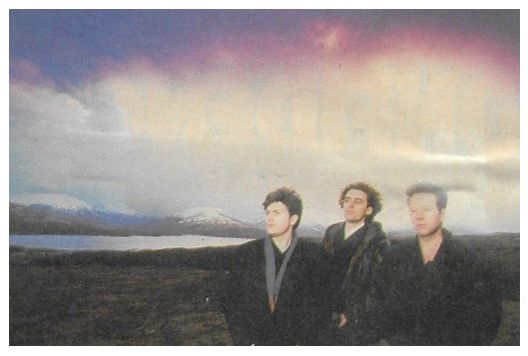 Simple Minds / Group Photo-Mountains in Background (1989)