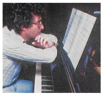Newman, Randy / Sitting at Piano-Reading Music (1978)