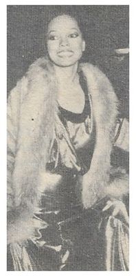 Ross, Diana / Wearing Fur Coat-Smiling