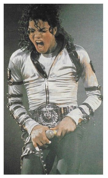 Jackson, Michael / On Stage-Silver and Black Shirt (1988)
