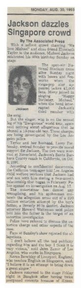 Jackson, Michael / Jackson Dazzles Singapore Crowd (1993)
