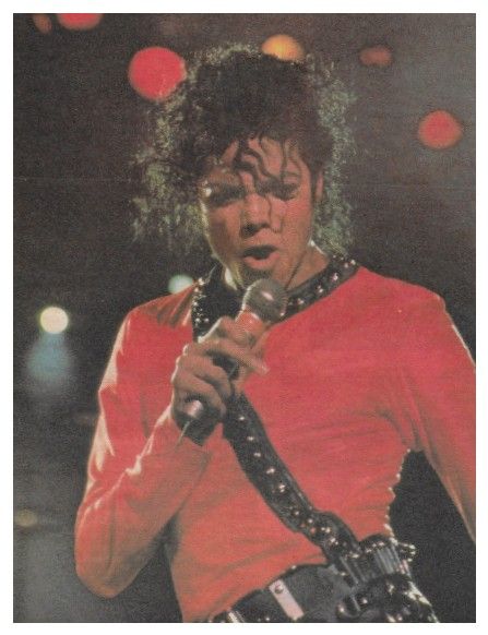 Jackson, Michael / On Stage in Japan-Colored Lights in Background (1987)