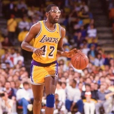 Basketball Cards (W)