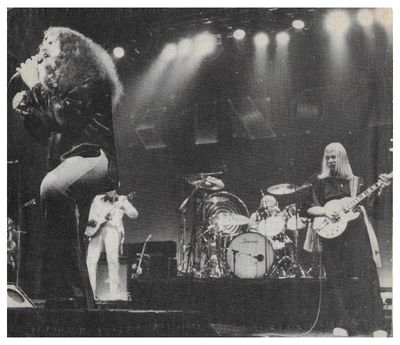 Kansas / On Stage-Robbie Steinhardt with Microphone / 1978