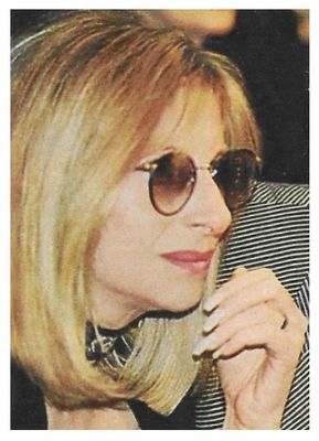 Streisand, Barbra / Closeup-Profile-Sunglasses / 1990
