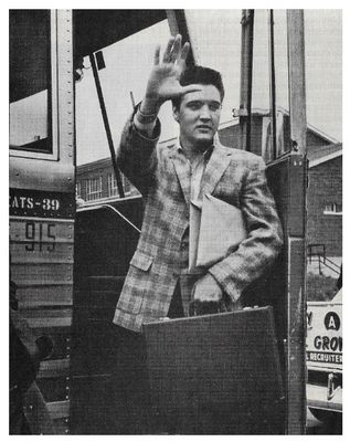 Presley, Elvis / Waving-Getting on Bus to the Army / 1958