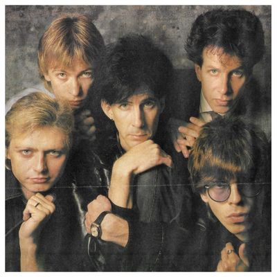 Cars, The / Group Photo-Ric Ocasek in Center / 1984