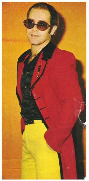 John, Elton / Red Jacket, Yellow Pants | Magazine Photo (1975)