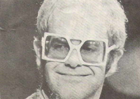 John, Elton / Closeup, Square Glasses, Smiling | Magazine Photo (1976)