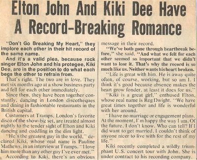 John, Elton / Elton John and Kiki Dee Have a Record-Breaking Romance | Newspaper Article (1976)