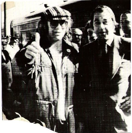 John, Elton / Arriving in Moscow, Russia by Train | Magazine Photo (1979)