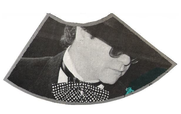 John, Elton / Checked Bow-Tie, Closeup - Ice On Fire Era (1985)