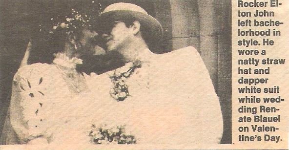 John, Elton / Left Bachelorhood in Style | Magazine Article with Photo (1984)