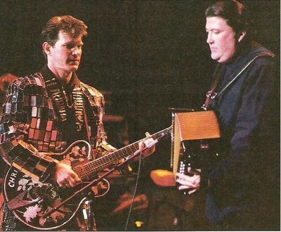 Los Lobos / David Hidalgo with Chris Isaak at Shrine Auditorium (1994)