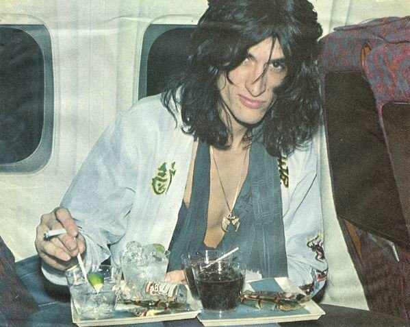 Aerosmith / Joe Perry with Tray of Drinks On Plane | Magazine Photo (1976)
