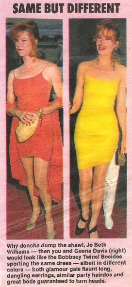 Williams, Jo Beth (+ Geena Davis) / Same But Different | 2 Magazine Photos with Caption | 1990