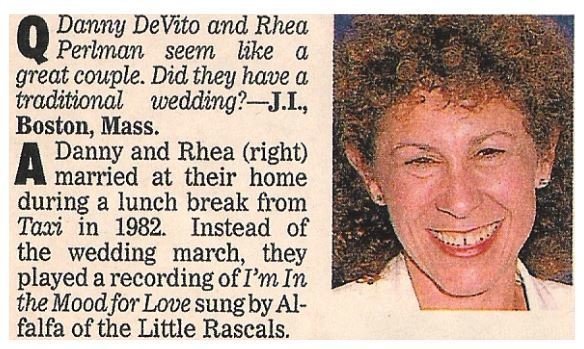 Perlman, Rhea / Married At Their Home | Magazine Article with Photo | 1992