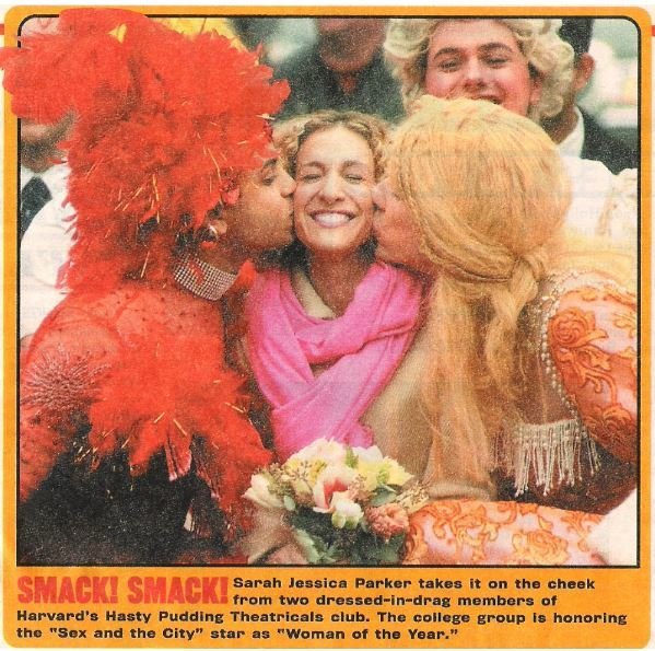 Parker, Sarah Jessica / Smack! Smack! | Magazine Photo with Caption | 2002