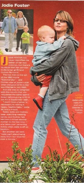 Foster, Jodie / Little Loves | Magazine Article with 2 Photos | 2002