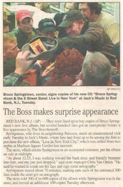 Springsteen, Bruce / The Boss Makes a Surprise Appearance | Newspaper Article with Photo | 2001