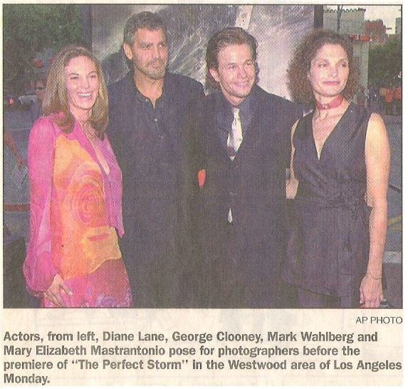 Lane, Diane / Premiere of 'The Perfect Storm' | Newspaper Photo | June 2000