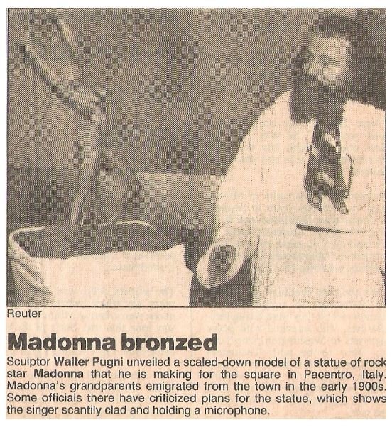 Madonna / Madonna Bronzed | Newspaper Photo with Caption | January 1988