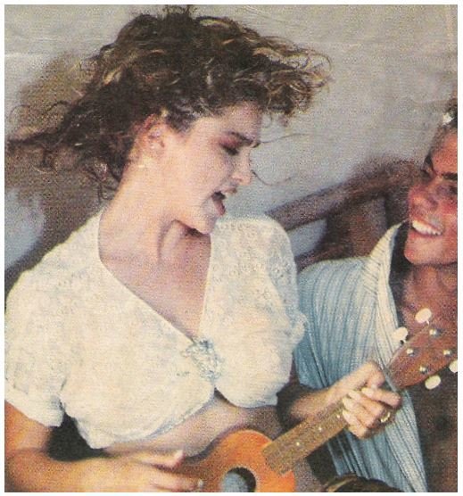 Madonna / In Honolulu, Hawaii - Photo No. 3 | Magazine Photo | January 1985