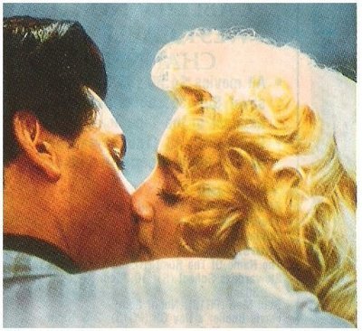 Madonna / Shanghai Surprise - Kissing Scene| Magazine Photo | 1986 | with Sean Penn