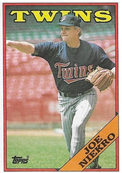 Niekro, Joe / 1988 Minnesota Twins | Topps #473